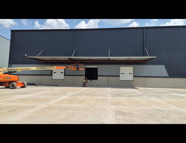 3,651M² WAREHOUSE TO LET IN JET PARK